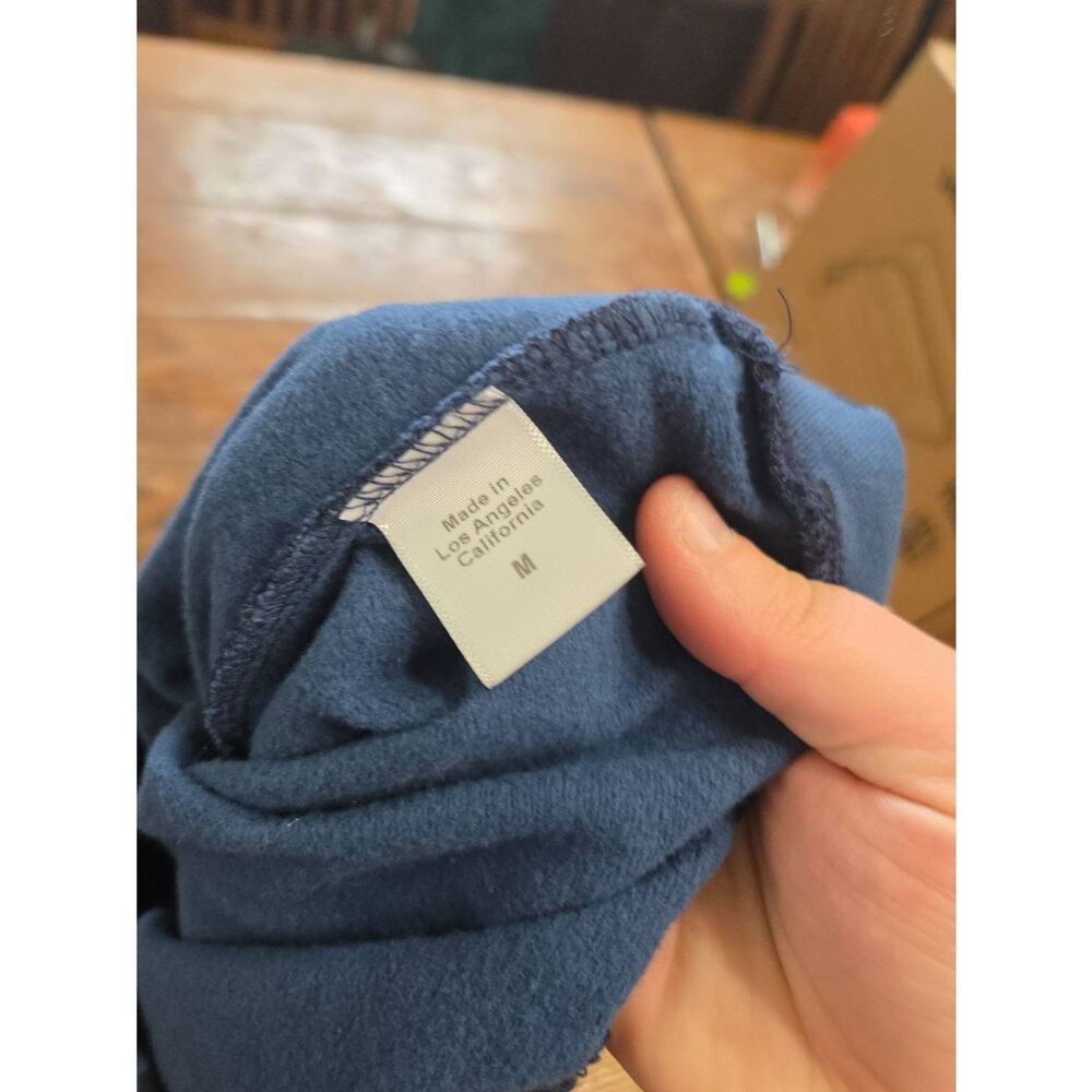 Clare V puff sleeve Jaguar print Blue&black sweatshirt size Medium - Picture 4 of 5